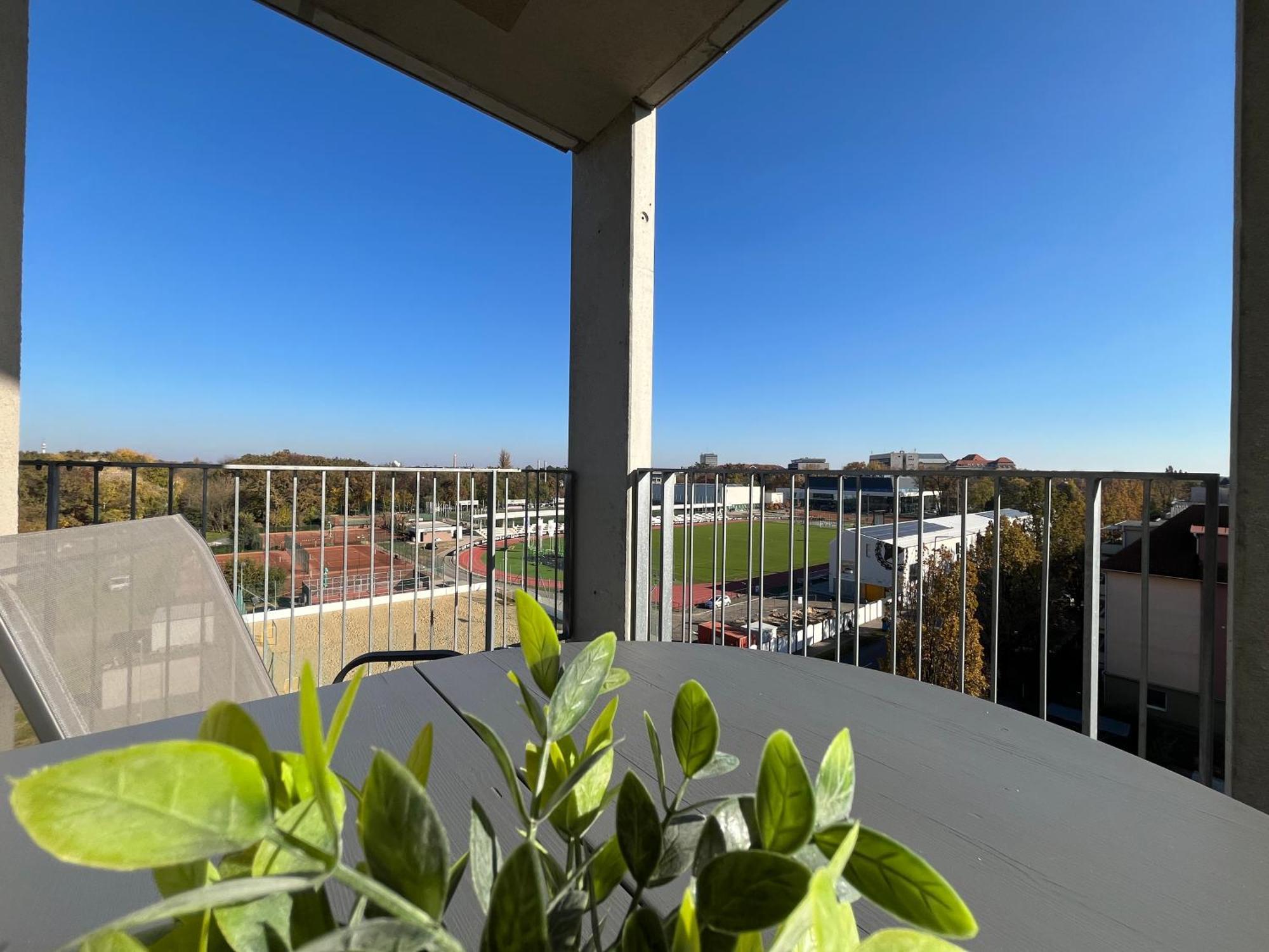 Great Forest View Penthouse Apartament Debreţin